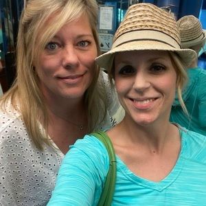 Meet your Posher, Celeste